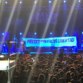 Ciudadanos (Cs) SanSe condena la exhibición de una pancarta que pedía la puesta en libertad de presos políticos durante un concierto de las fiestas populares